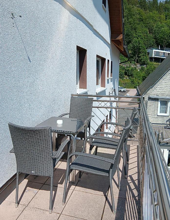 Aparthotel Harlekin Willingen  Bagian luar foto