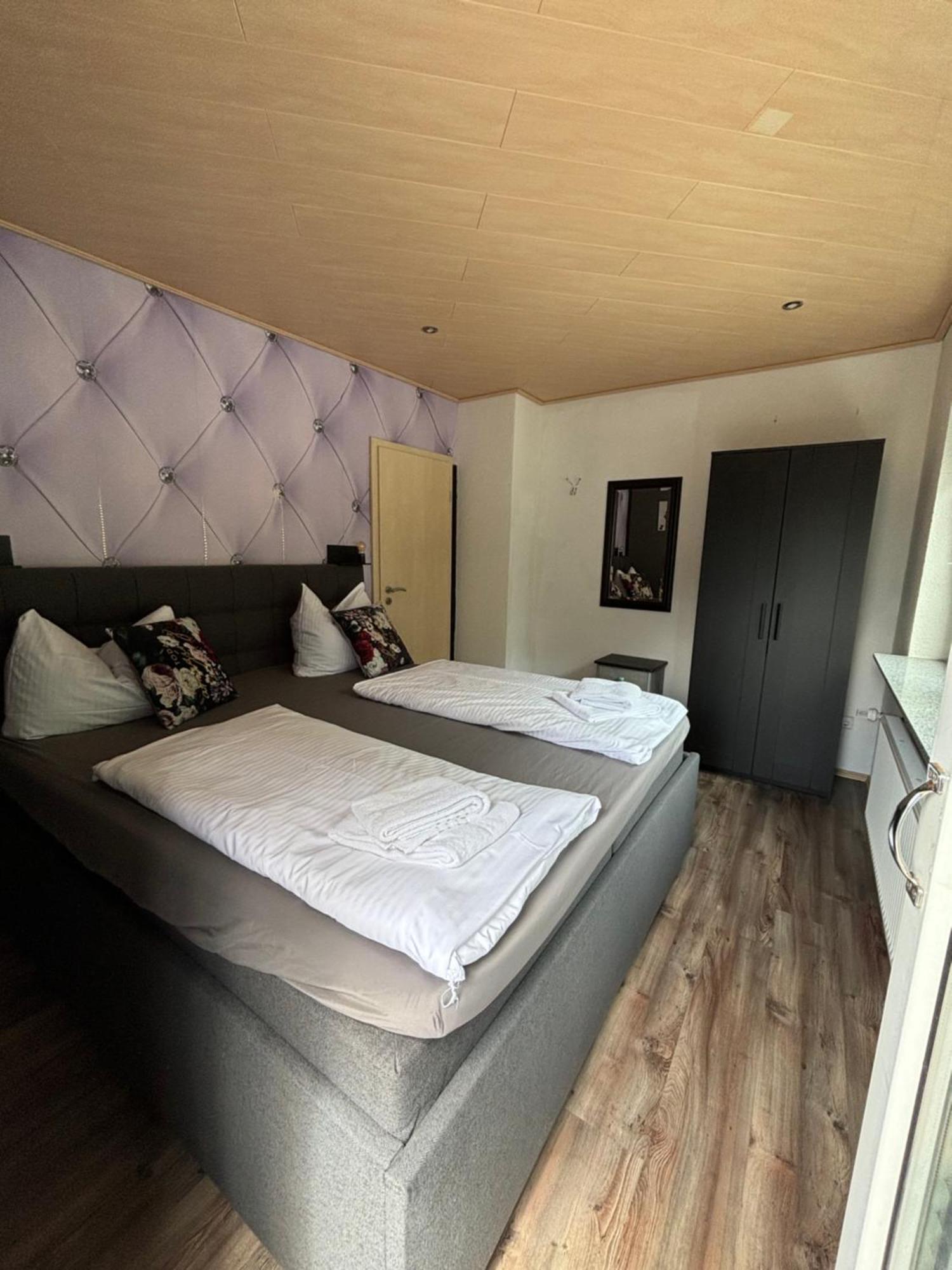 Aparthotel Harlekin Willingen  Bagian luar foto